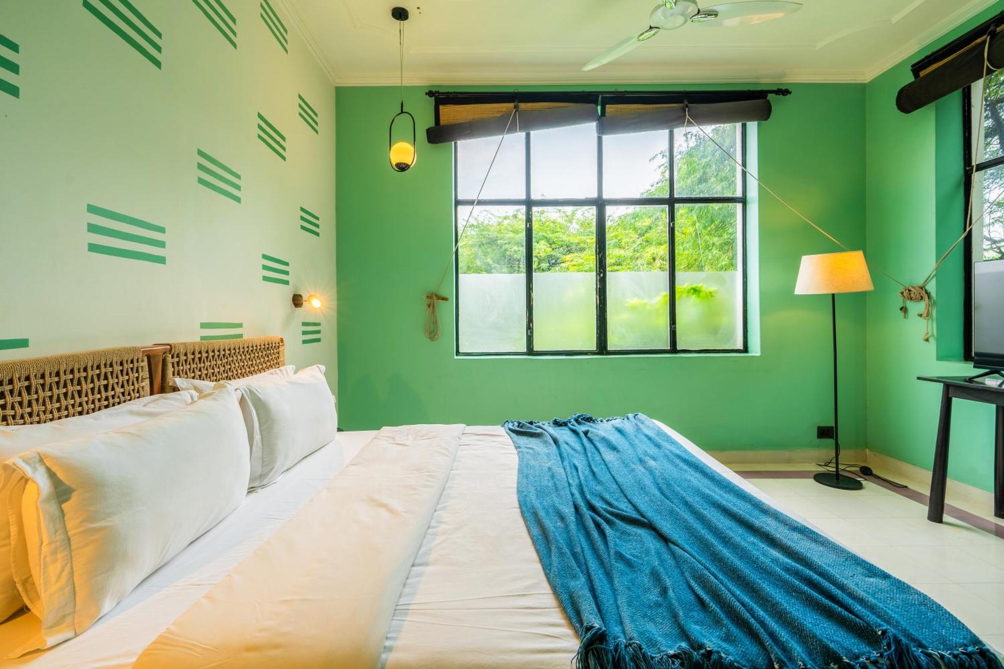 Minimalist One Hauz Khas Village Nueva Delhi Exterior foto